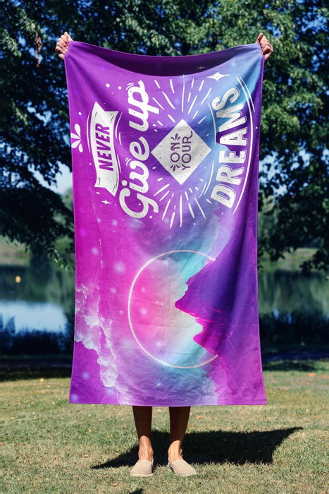 Mijölnir Toalla de Playa Never Give Up 90, Microfilamento, 90x150cm, Multicolor